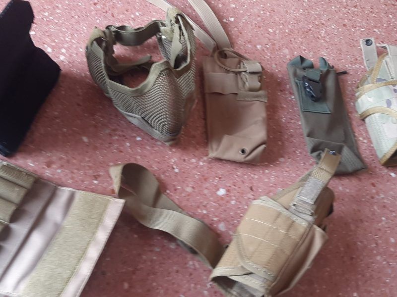 Varios Pouch