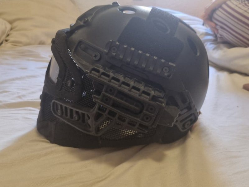 Casco táctico