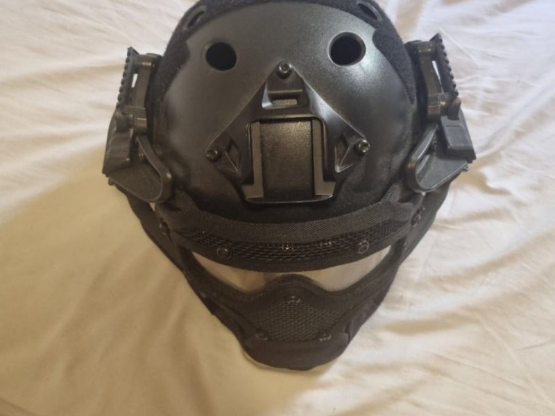 Casco táctico