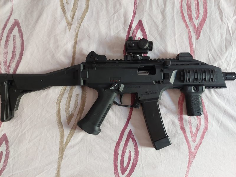 VENDO ASG SKORPION EVO3 A1 CON 5 CARGADORES Y ACCESORIOS