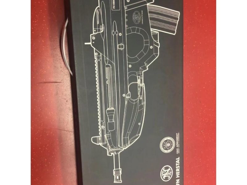 G&G F2000 con 3 cargadoras