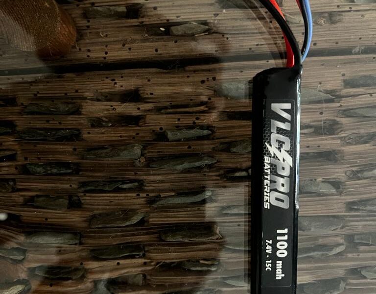 Fusil de airsoft electrico M4 marca ROSSI