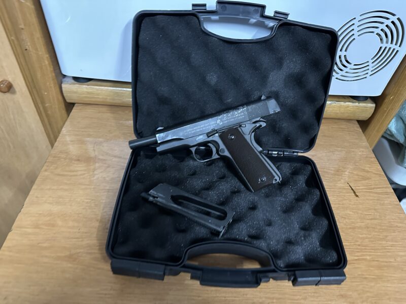 Colt 1911 Cybergun