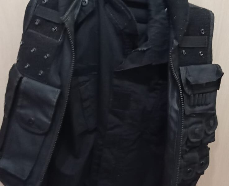 Traje negro + chaleco