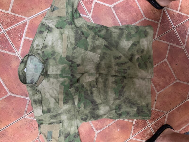 Traje airsoft boscoso