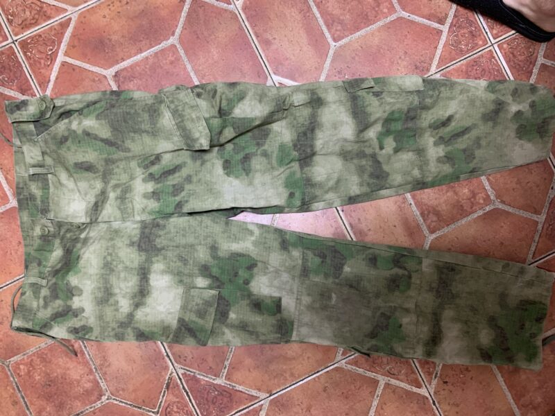 Traje airsoft boscoso