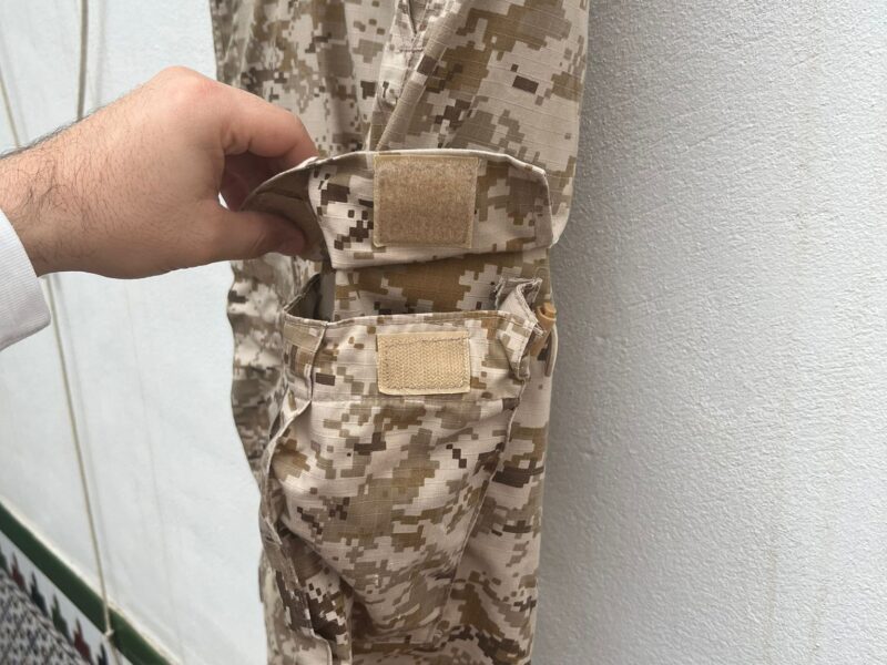 UNIFORME DIGITAL DESERT US ARMY G1, TALLA L. 3 PARTES: CHAQUETA, CAMISETA Y PANTALON