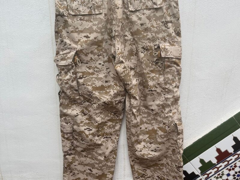 UNIFORME DIGITAL DESERT US ARMY G1, TALLA L. 3 PARTES: CHAQUETA, CAMISETA Y PANTALON