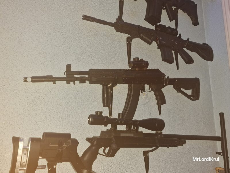Ak12 e&L