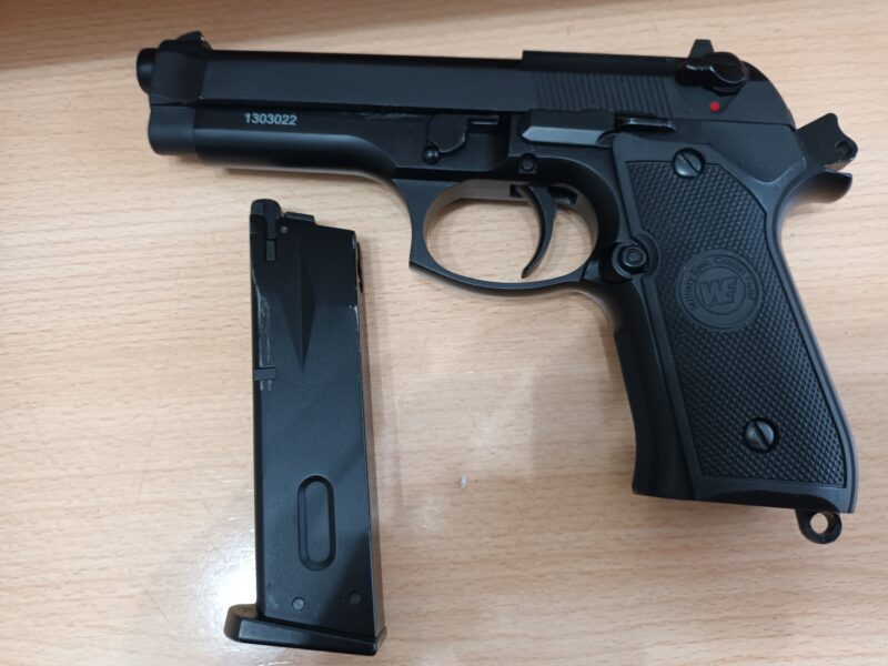 PISTOLA BERETTA DE GAS CALIBRE 5,5 DE AIRSOFT NO SE HA USADO