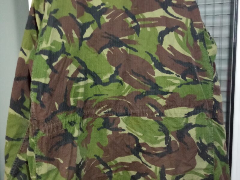 VENDO CHAQUETA DPM INGLESA ORIGINAL