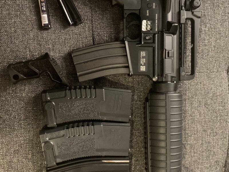 Vendo SPECNA ARMS SA-B01 mejorada y con cargadores