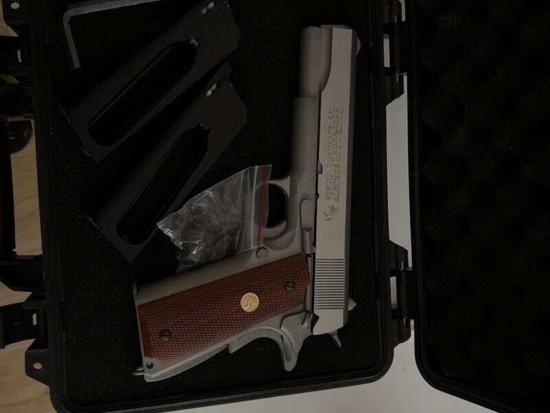 Colt 1911 plata