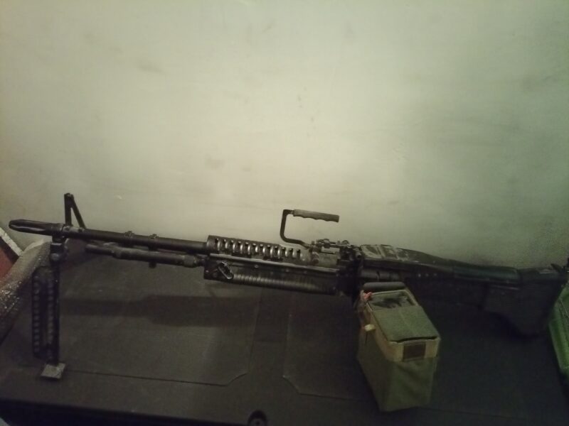Replica Airsoft eléctrica M60 VIETNAM full metal.