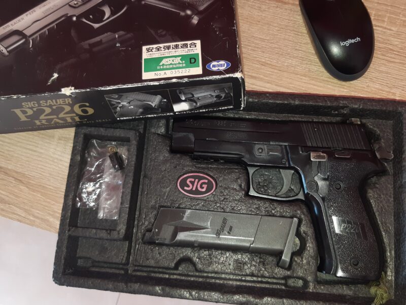 Sig Sauer Tokyo Marui Navy Seal