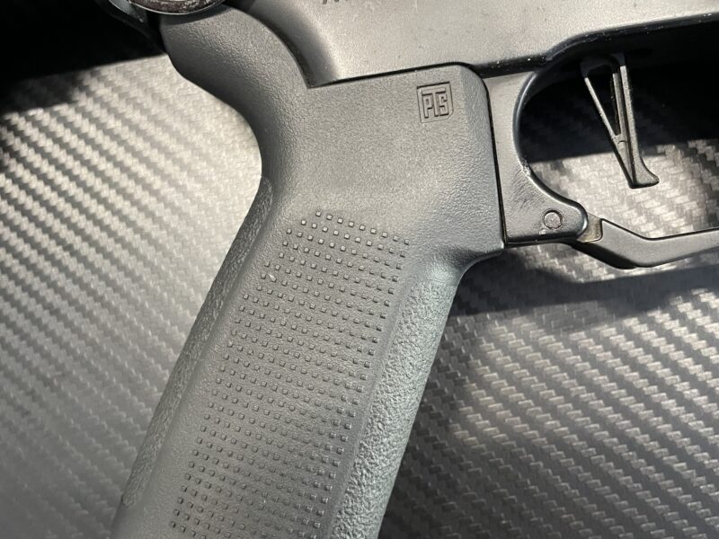 M4 con gatillo titan