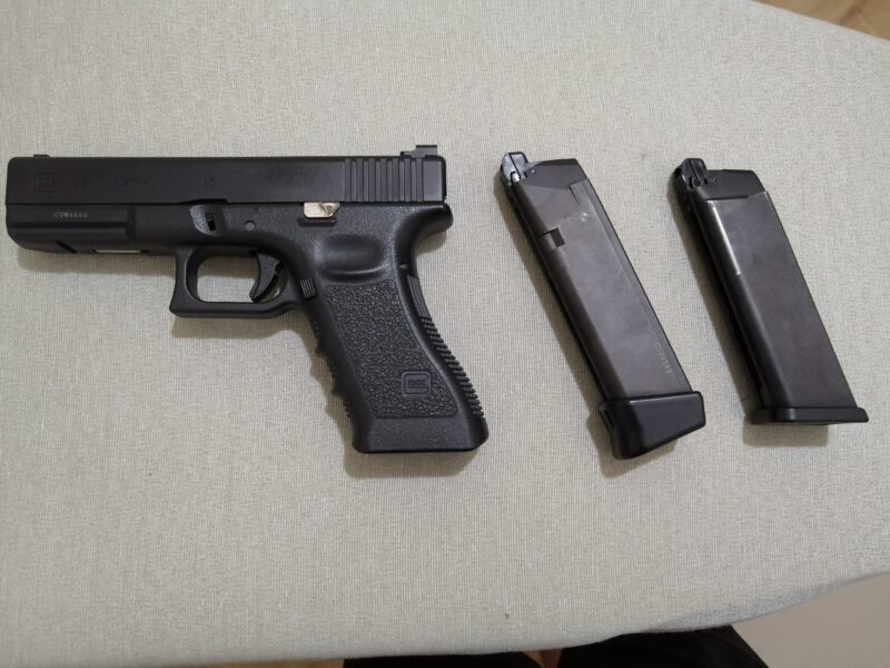 Glock 22 + 1 cargador