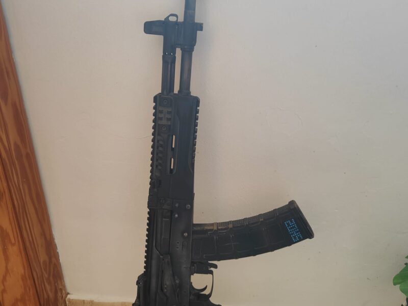 ak12 de E&L