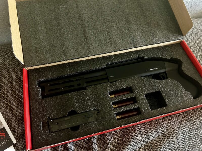ESCOPETA VELITES INVICTA G-II SECUTOR COLOR NEGRO