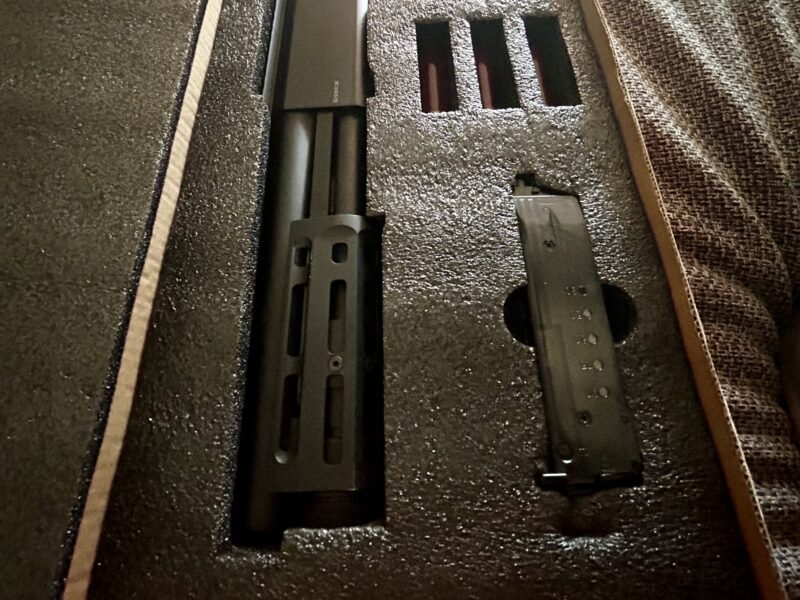 ESCOPETA VELITES INVICTA G-II SECUTOR COLOR NEGRO
