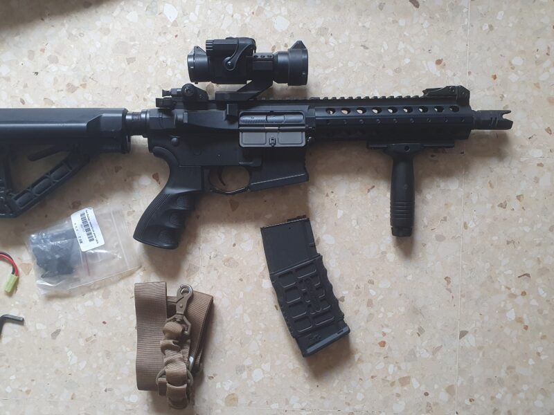 G&G CM16 FFR A2 (Con accesorios y funda)