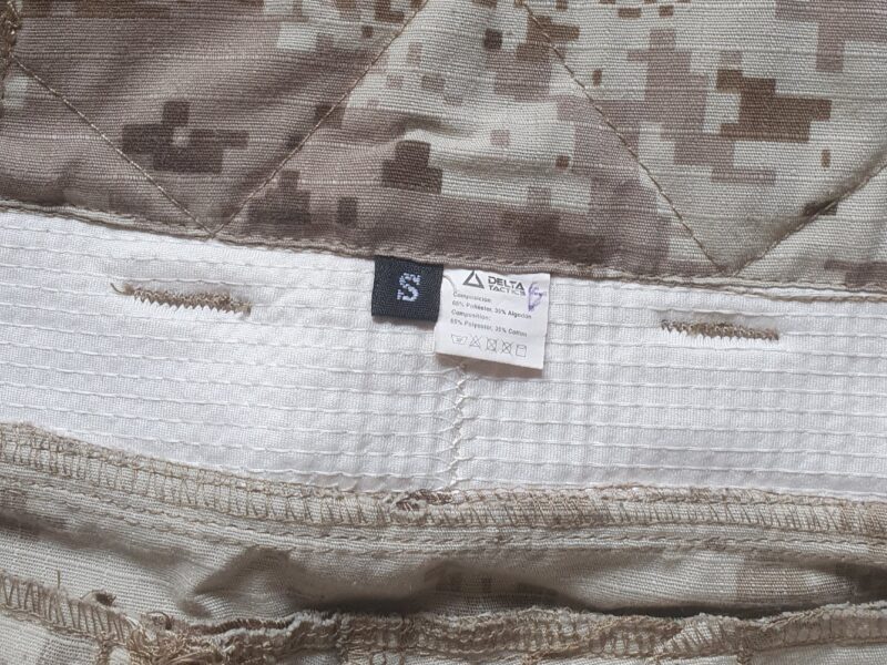 Pantalón táctico Delta Tactics camuflaje árido pixelado