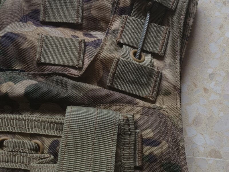 Chaleco táctico Delta Tactics (camuflaje verde)