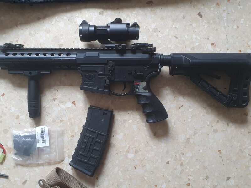 G&G CM16 FFR A2 (Con accesorios y funda)