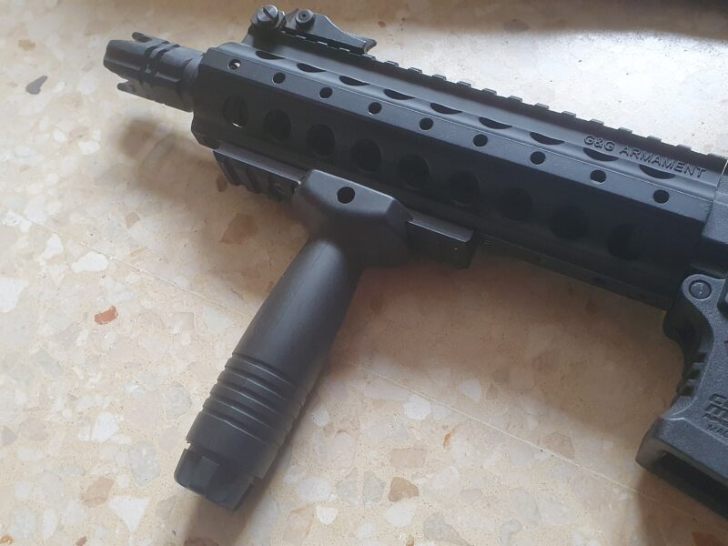 G&G CM16 FFR A2 (Con accesorios y funda)