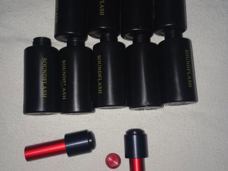 2 granadas Pathfinder + carcasas