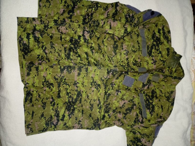 Uniforme con muy poco uso