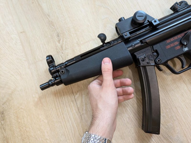 MP5 AEG Next Gen Recoil Tokyo Marui como nueva