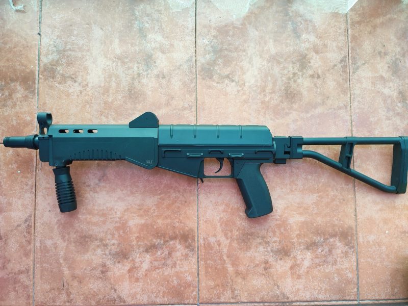 AY-3M