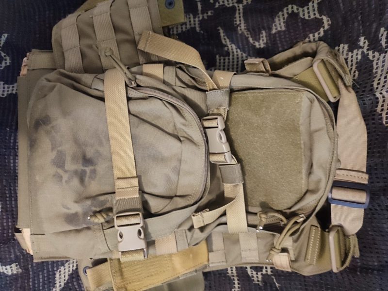 Flyye 6094 Khaki con MAP y pouches