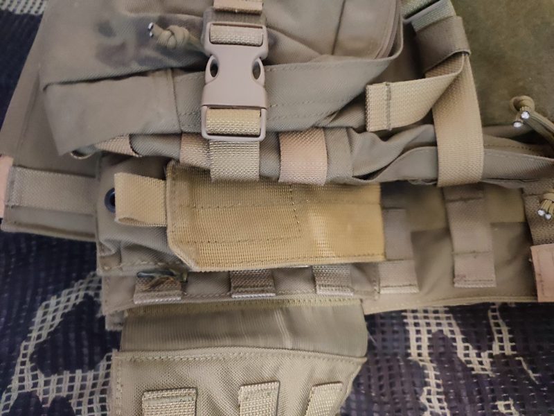Flyye 6094 Khaki con MAP y pouches