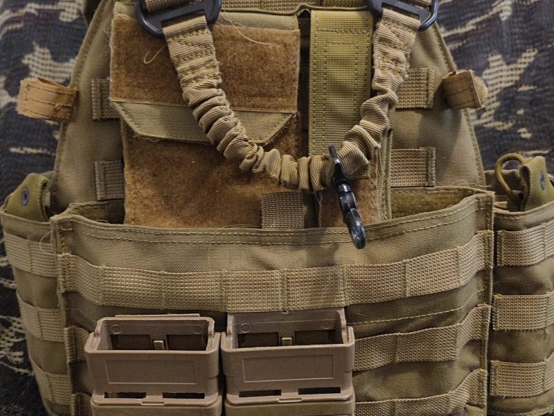 Flyye 6094 Khaki con MAP y pouches
