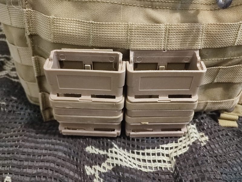 Flyye 6094 Khaki con MAP y pouches