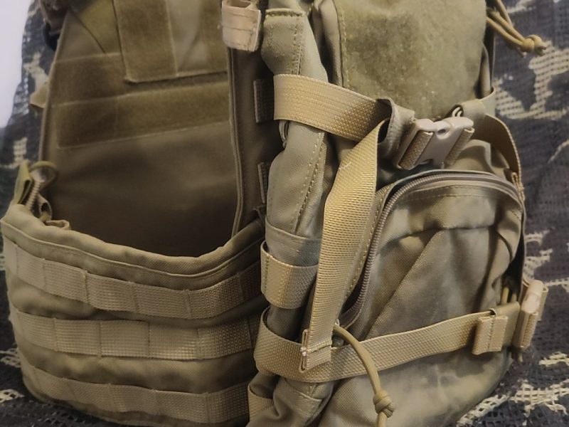 Flyye 6094 Khaki con MAP y pouches