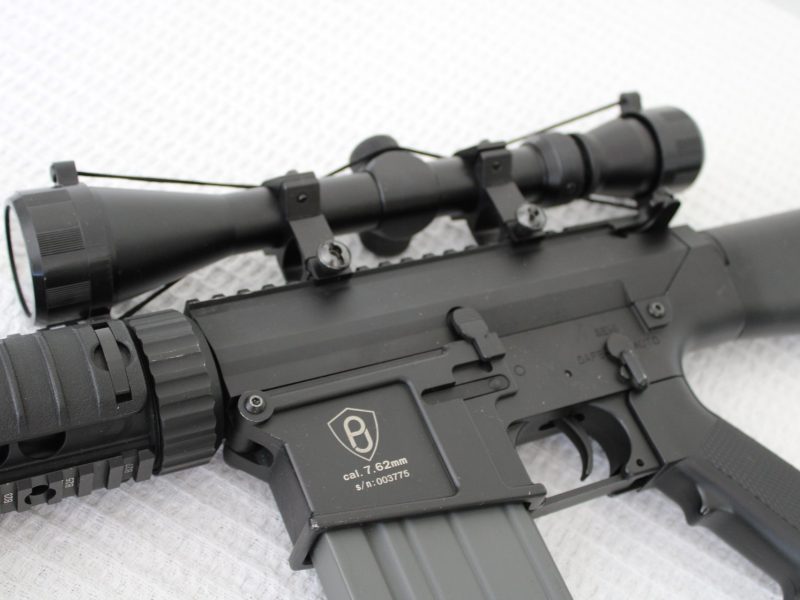 Pack completo Airsoft con SR25 mejorado + equipación + muchos accesorios GRATIS