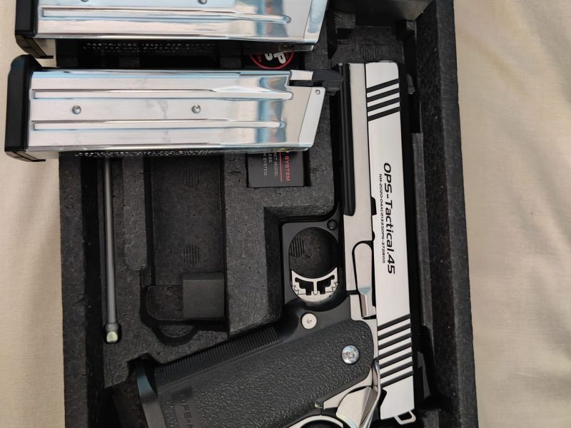 Tokyo Marui Hi-Capa Custom Dual Stainless + 2 cargadores Originales