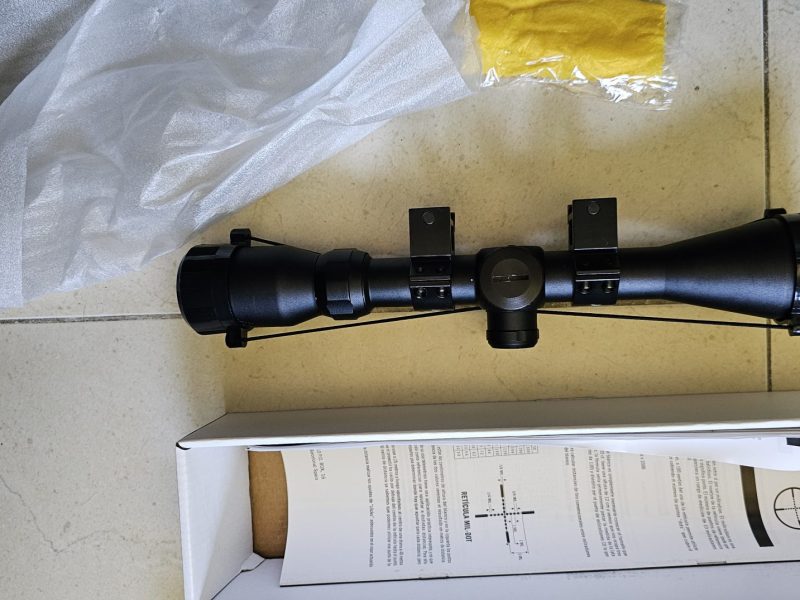 Mira telescópica BSA essencial 3-9x40 nueva a estrenar.