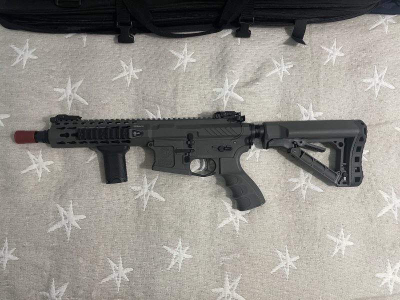 G&G CM16 SRS + CARGADORES