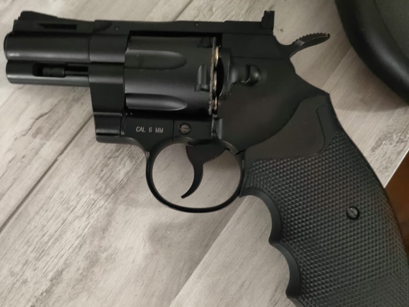Pack revolver