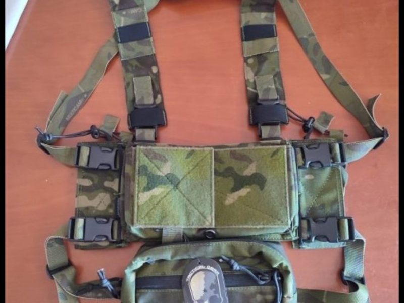 Chest rig en multicam tropic marca TMC