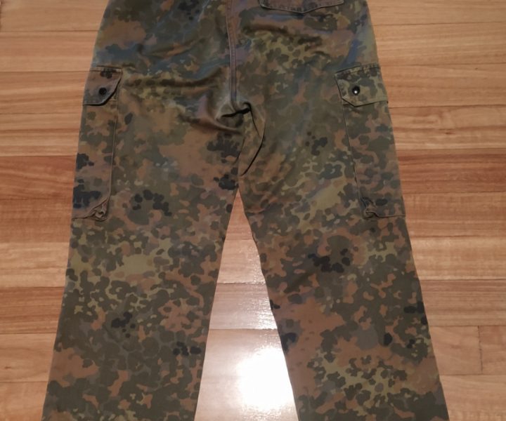 Pantalones flecktarn