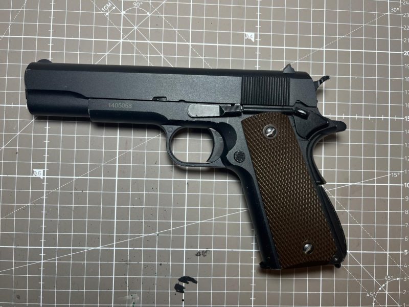 Pistola 1991 KWC