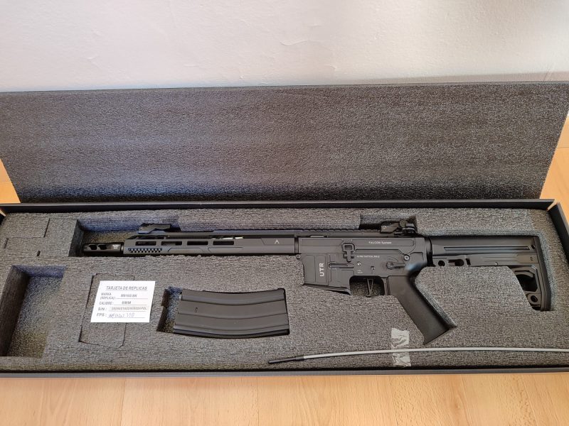 Dual Eagle-M916G UTR556. Réplica M16/AR15 totalmente nueva
