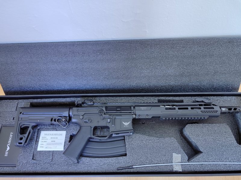 Dual Eagle-M916G UTR556. Réplica M16/AR15 totalmente nueva