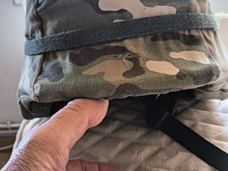 Casco Fritz, funda multicam y ojos de gato.