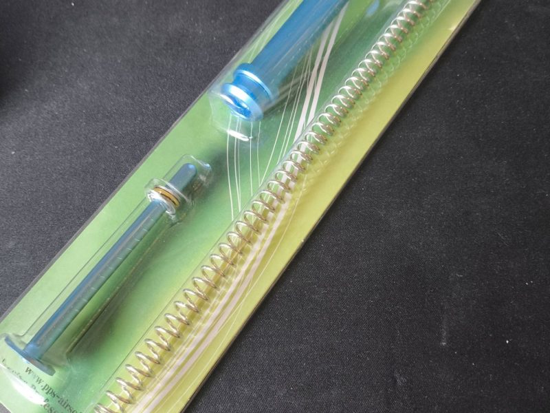 Muelle, pistón y guía de metal L96 PPS CNC